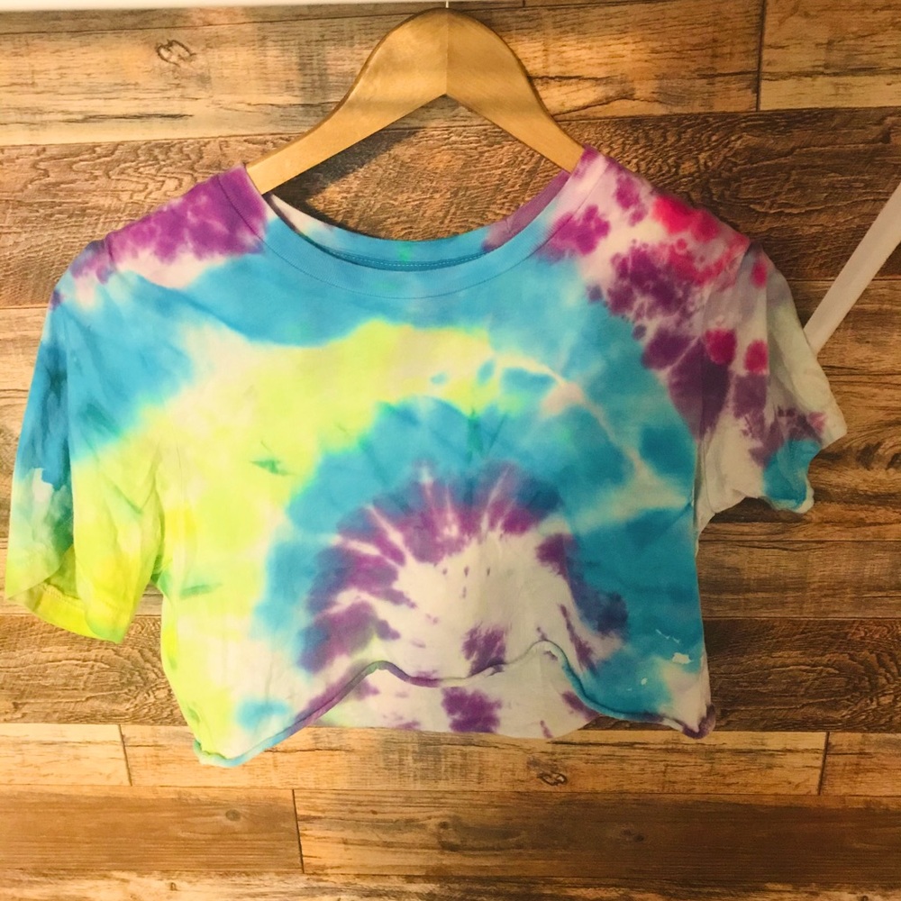 Homemade tie-dye crop T-shirt adult small